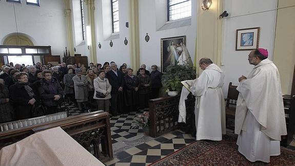 El Arzobispo prohíbe a la Iglesia Anglicana celebrar ritos en la Capilla del cementerio de El Salvador