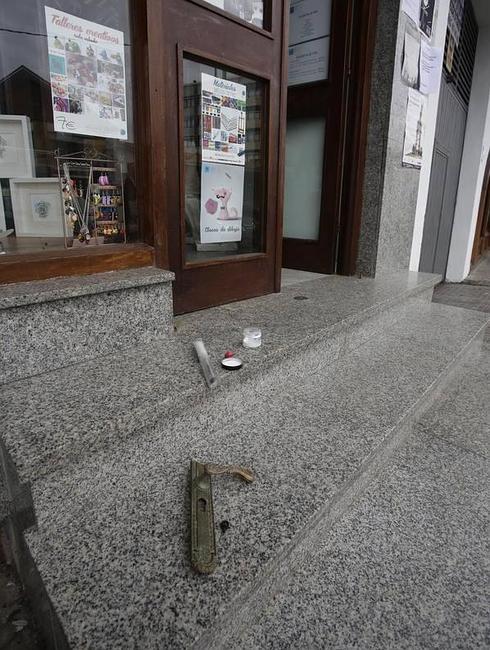 Nuevos atracos de madrugada en Llanes