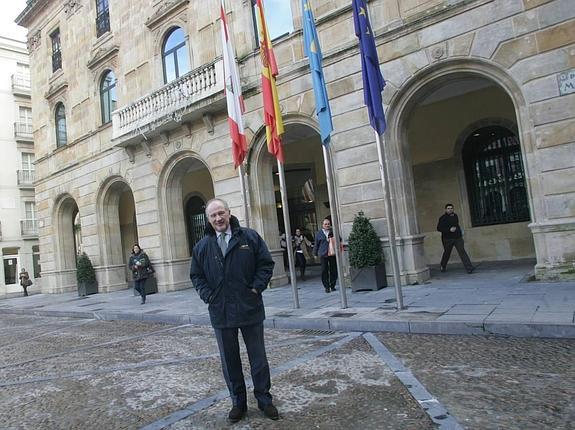 El PP gijonés, sobre Rato: «Cuando a uno le conceden un título honorífico debe tener algo más que ejemplaridad»