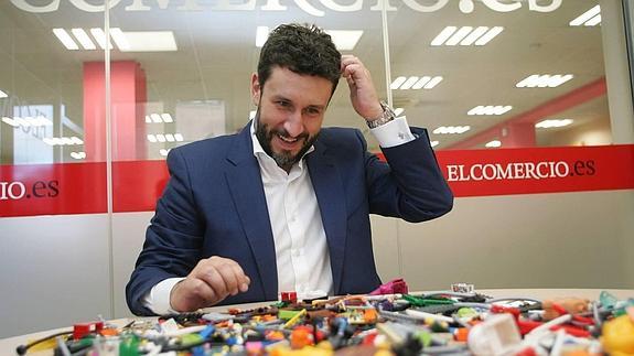 «El trabajador debe darse cuenta de que sin el empresario está descabezado»