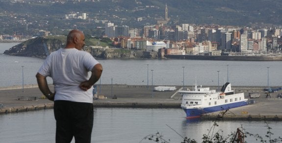 Un barco que unió Gijón y Nantes