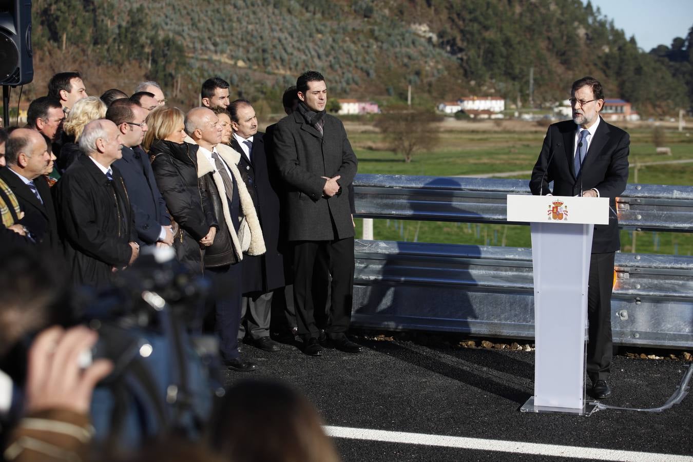 Rajoy fija el compromiso inversor en carreteras en 2.000 millones durante 2015