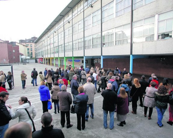 Un colegio nuevo para salvar dos