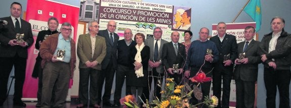 La Nueva reconoce a los veteranos de la tonada y gaita