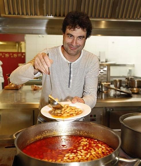 «La gastronomía empieza en casa; hay que enseñar a comer»