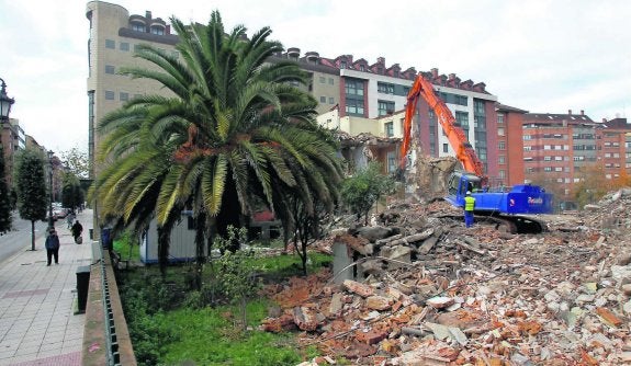 Sedes rechaza dar un uso provisional al solar de La Madreña