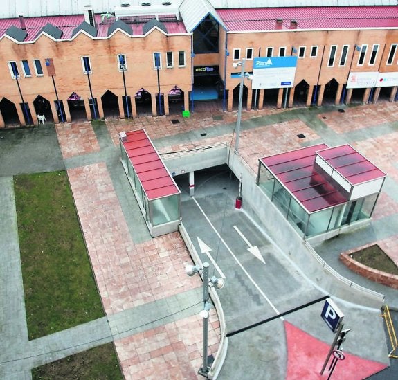Langreo, preparado para abrir el nuevo aparcamiento y la zona azul