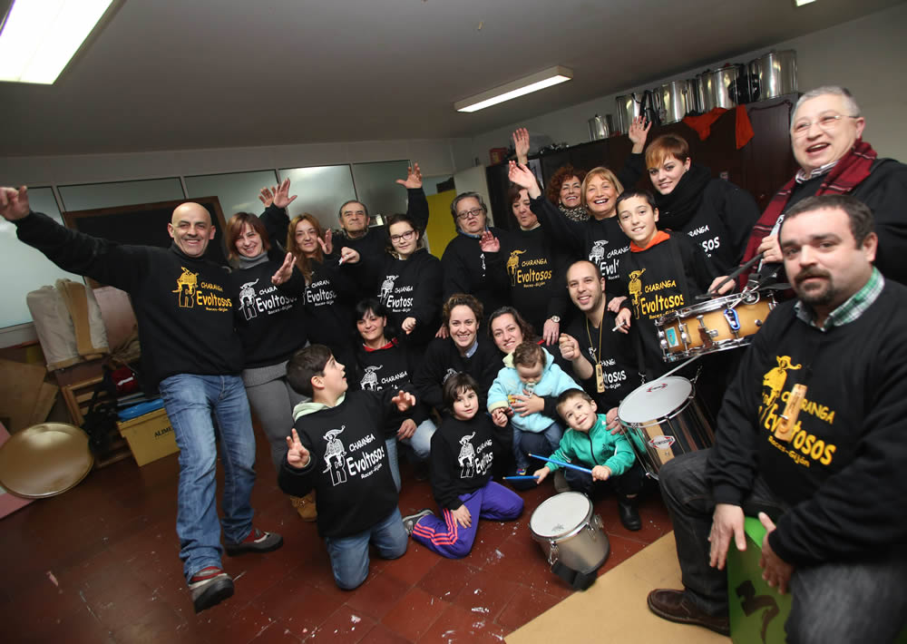 Los Revoltosos vuelven a dar el cante