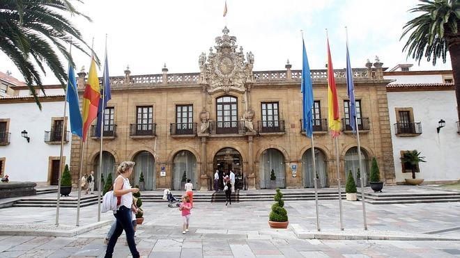 La Junta pide cumplir el contrato del Reconquista y garantizar su continuidad