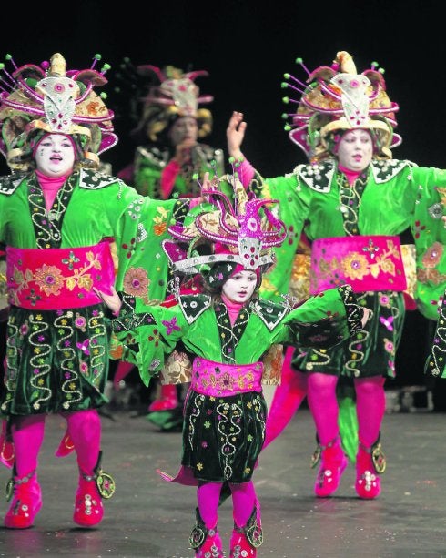 «Buscan por toda la ciudad unos cojines de baja calidad»