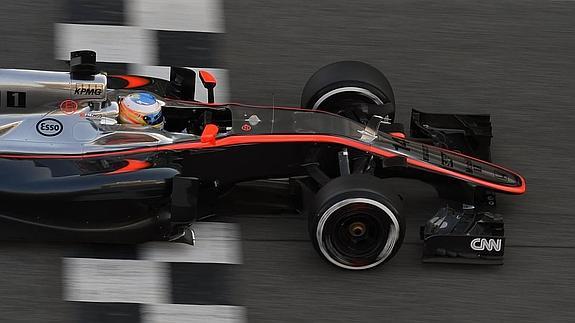 Alonso dosifica el McLaren