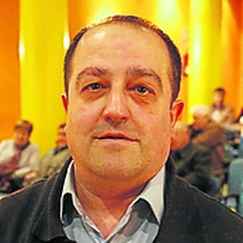 Luis Prida encabezará la lista de Foro a la Alcaldía langreana