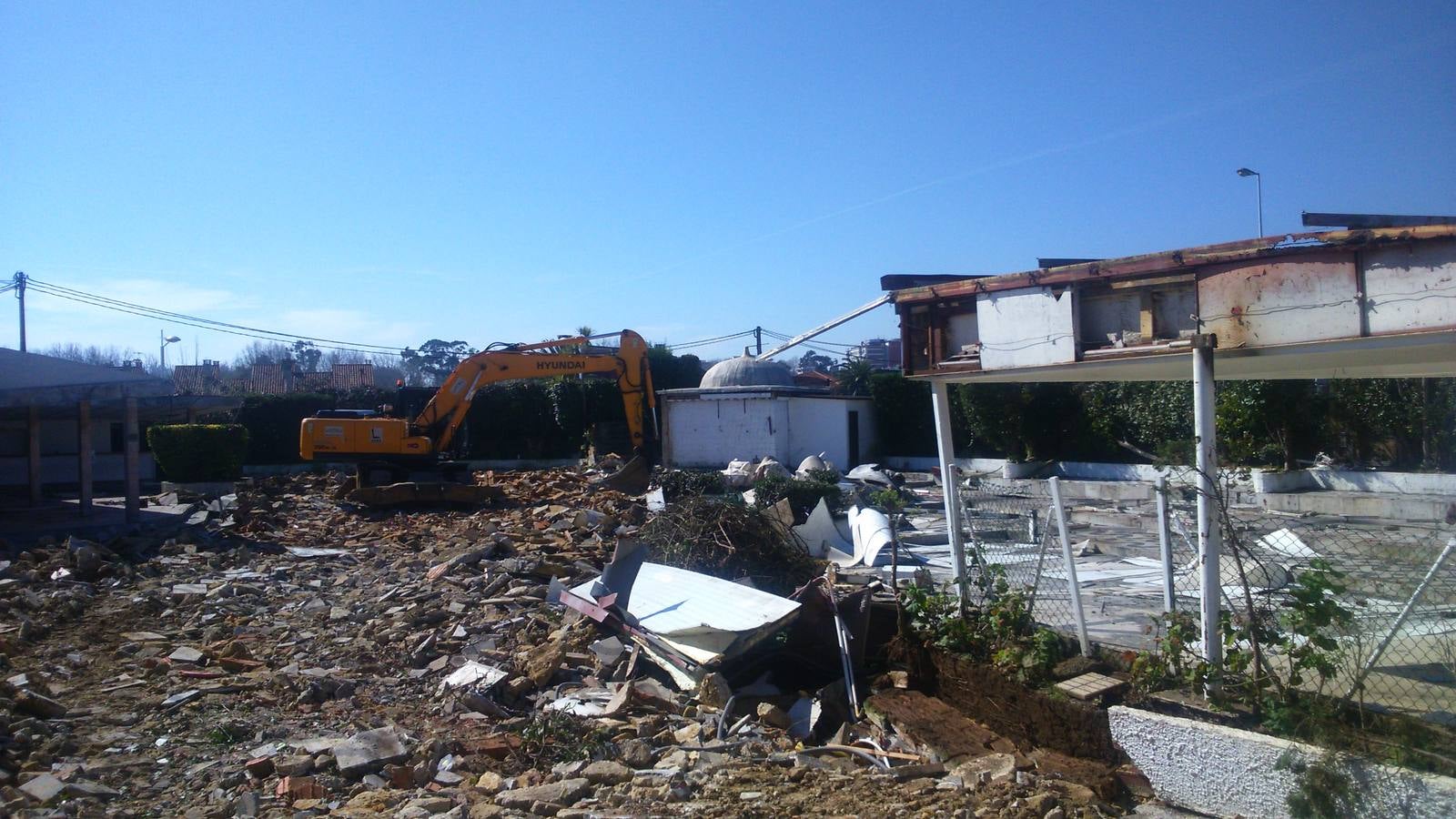 Adiós al Oasis, todo un mito de la noche gijonesa