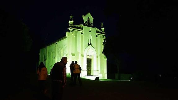 Llanes y Pancar se iluminan por San Patricio