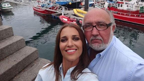 Paula Echevarría felicita a su primer amor, su padre