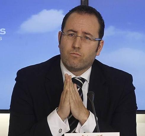 El senador Mario Arias sustituye a Reinares como edil del PP en Ayuntamiento Oviedo