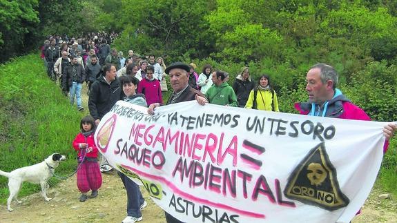 La promotora de la mina de oro de Salave lleva al Principado a los tribunales