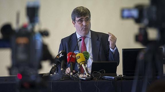 «Alonso es un piloto de referencia mundial cuyo coche necesita mejorar», asegura Miguel Cardenal