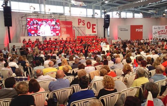 Pedro Sánchez rechaza que el PSOE pacte en Asturias con PP o Foro pero no menciona a Podemos