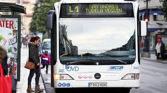 Oviedo es la única ciudad que sube el precio del autobús urbano en 2015, según Facua