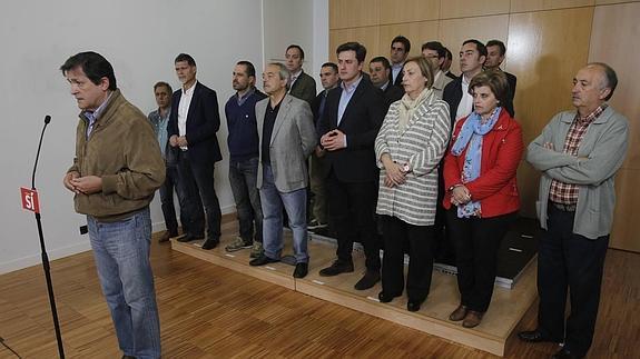 Fernández y los 29 candidatos del PSOE en el área central proponen a Fomento un plan que potencie las cercanías