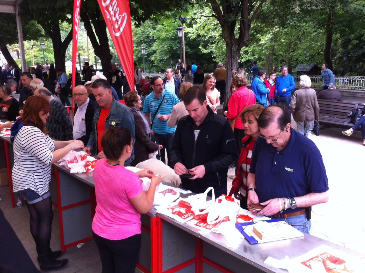 Oviedo se vuelca con el Martes de Campo