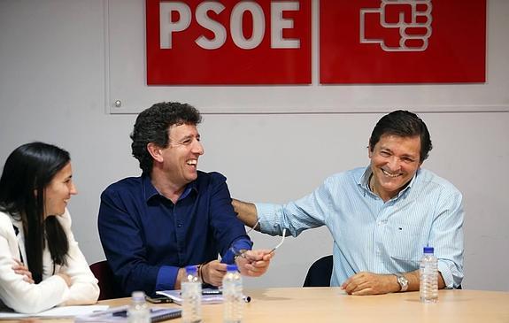 El PSOE quiere gobernar en minoría en el Principado y pactar en Oviedo y Gijón