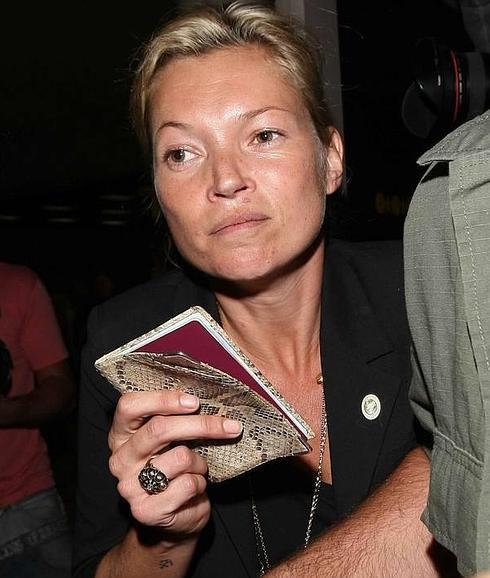 Kate Moss hace 'un Melendi' en un avión