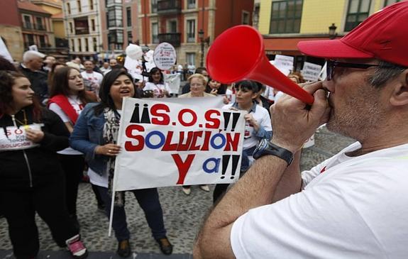 Toda la plantilla de Los Telares en Asturias secunda el paro, según sindicatos