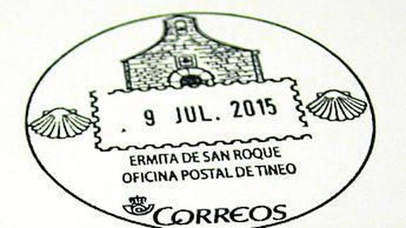 Correos estrena el matasellos turístico dedicado a la capilla de San Roque en Tineo