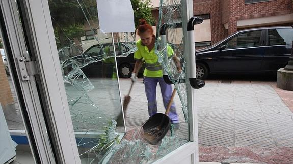 Intentan robar por segunda vez en dos meses en una tienda de electrodomésticos de La Pola