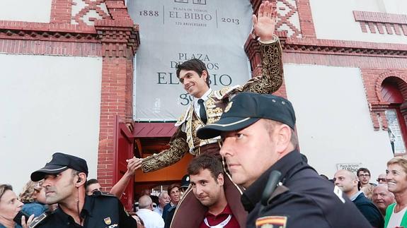 Triunfan Morante, Castella y Manzanares en la segunda corrida de feria