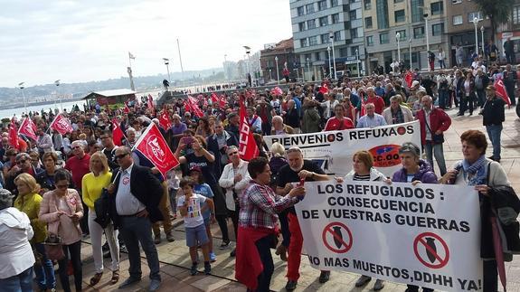 Manifestación en favor de los refugiados en Gijón