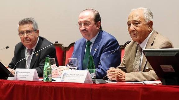 Los médicos jubilados piden «que no se nos deje de lado»