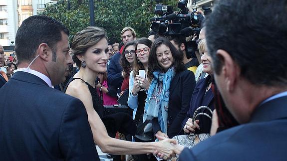 Colas en Gijón para ver a Coppola y a la Reina