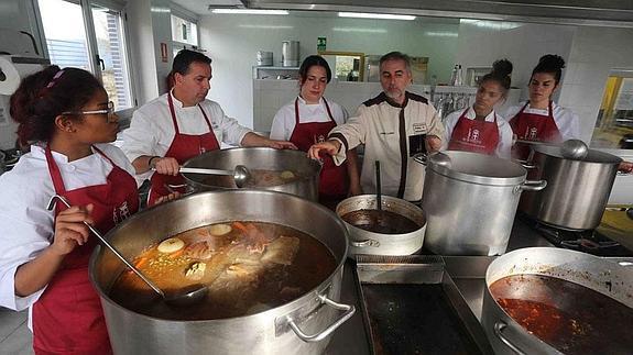 Cazuela indiana en un menú ejemplar