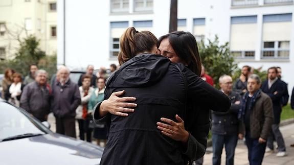 Emotiva despedida en La Pola a José Ignacio Rodríguez Díaz