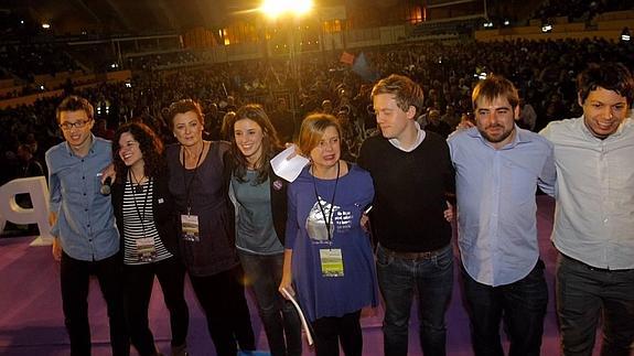 Owen Jones se suma a la campaña de Podemos y anima a frenar a «la gente que sirve al dinero y no a los intereses de los ciudadanos»