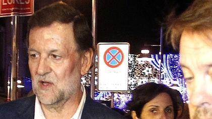 Mariano Rajoy, agredido por un joven durante un recorrido por la calle en Pontevedra