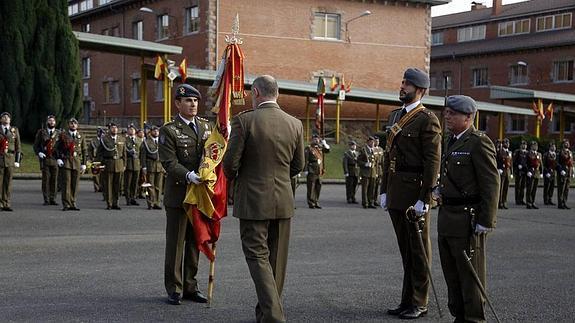 El nuevo coronel del Regimiento 'Príncipe' lo ofrece para «misiones de mayor riesgo»