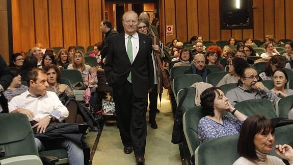 «Como presidente puedo contratar a quien considere, sea familiar o no»