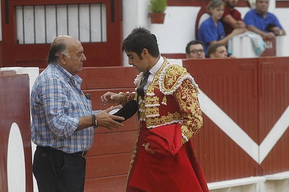 Zúñiga logra rebajar de seis a cuatro las corridas de la Feria de Begoña de Gijón