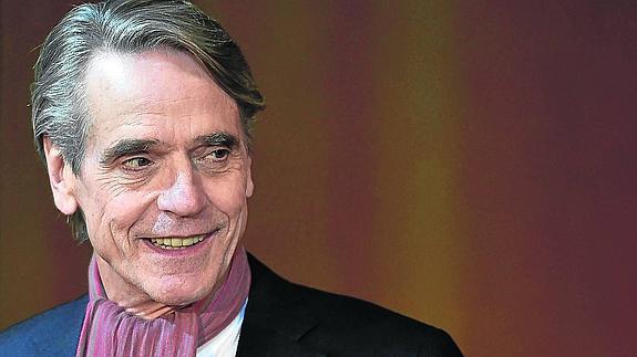 Jeremy Irons se pasa al directo
