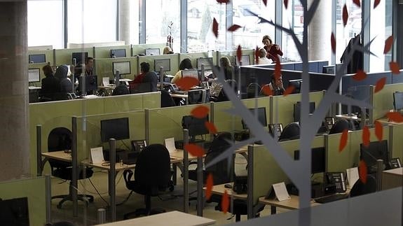 La fusión de Orange y Jazztel creará 300 nuevos empleos en Oviedo y Guadalajara