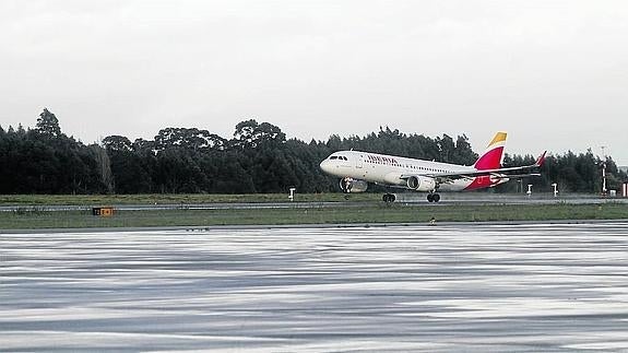 Iberia trae el 'low-cost' a Asturias