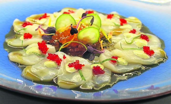 Tiradito de vieira nikkei
