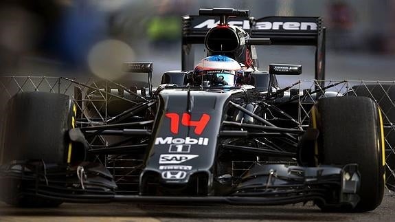 Fernando Alonso vuelve a poner a prueba su McLaren