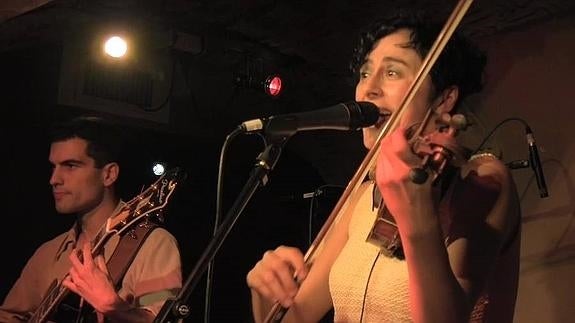 «En Francia puedes vivir de la música»