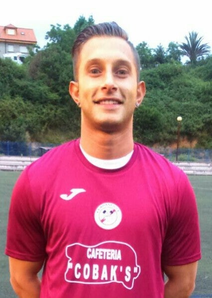 Fallece el jugador del Llaranes Hugo Suárez tras desplomarse en un partido