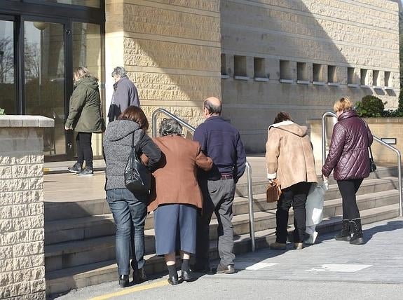 La familia de Silvia intentó que rompiese la «tóxica relación» con su presunto asesino